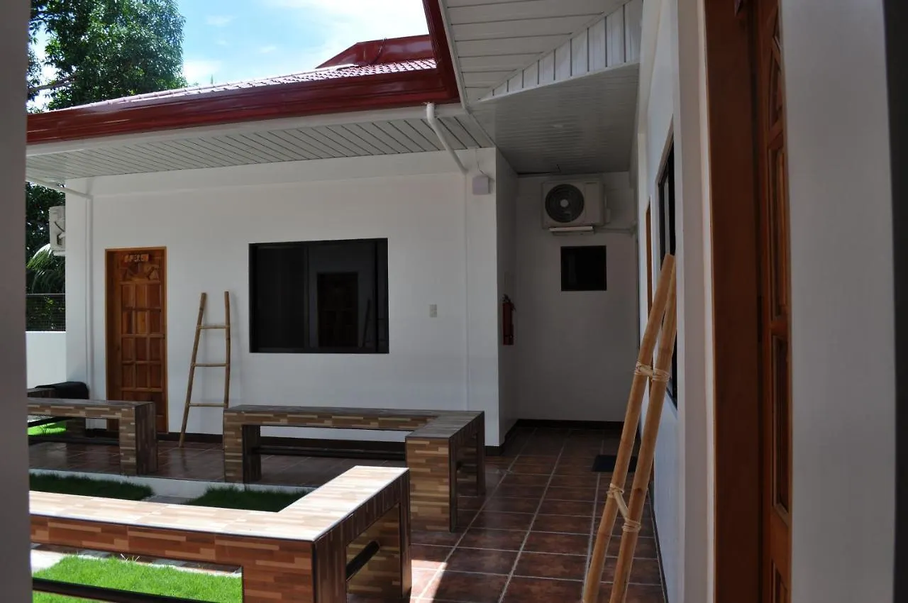 Casa Mia Inn Dauis 0*,  Filipinler